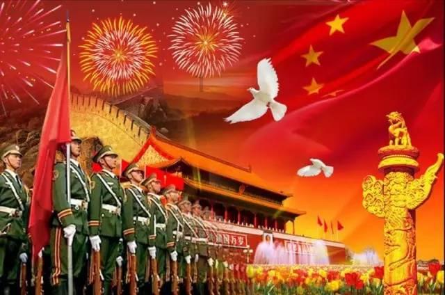 张予曦身着一身服装造型参加活动，她的状态如何？游戏画面